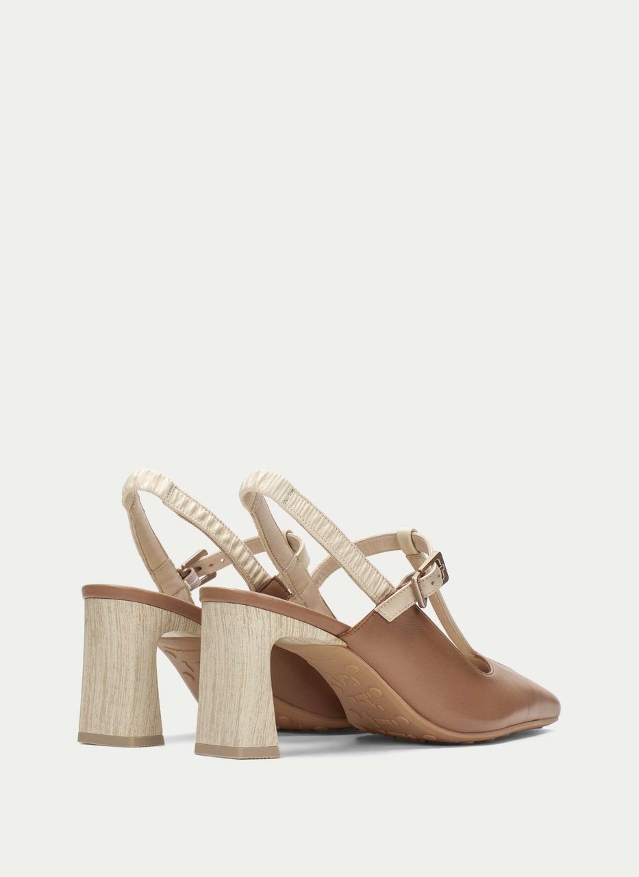 t-strap amapola almond