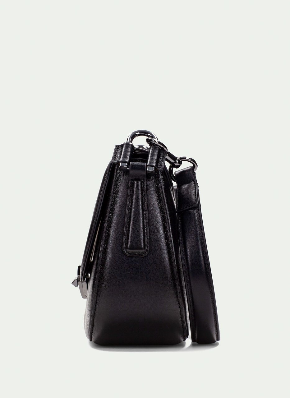 bolso de hombro  negro