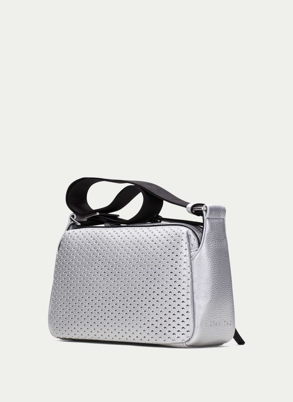shoulder  silver
