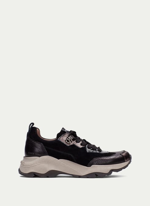 outlet deportivo nepal negro - hispanitas