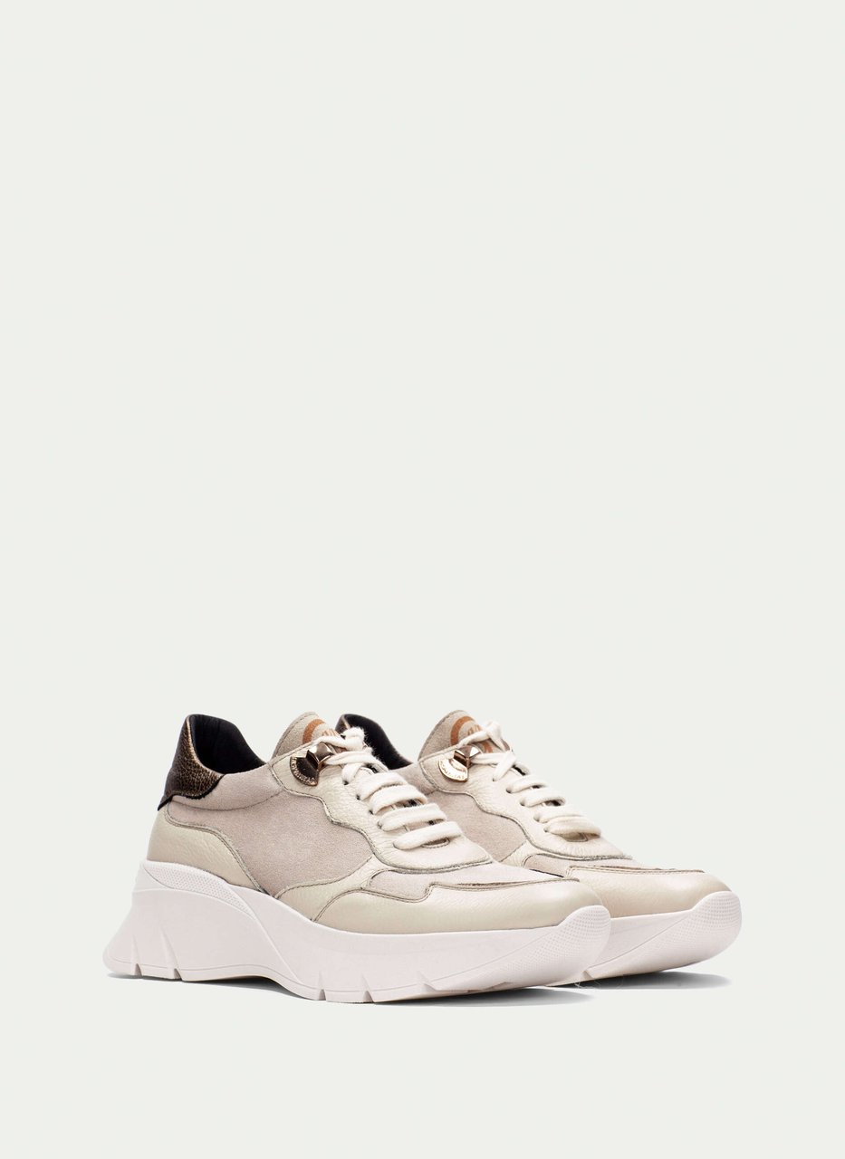 sneaker helsinki milk