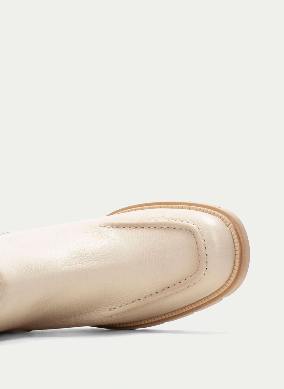 ankle boot everest milk