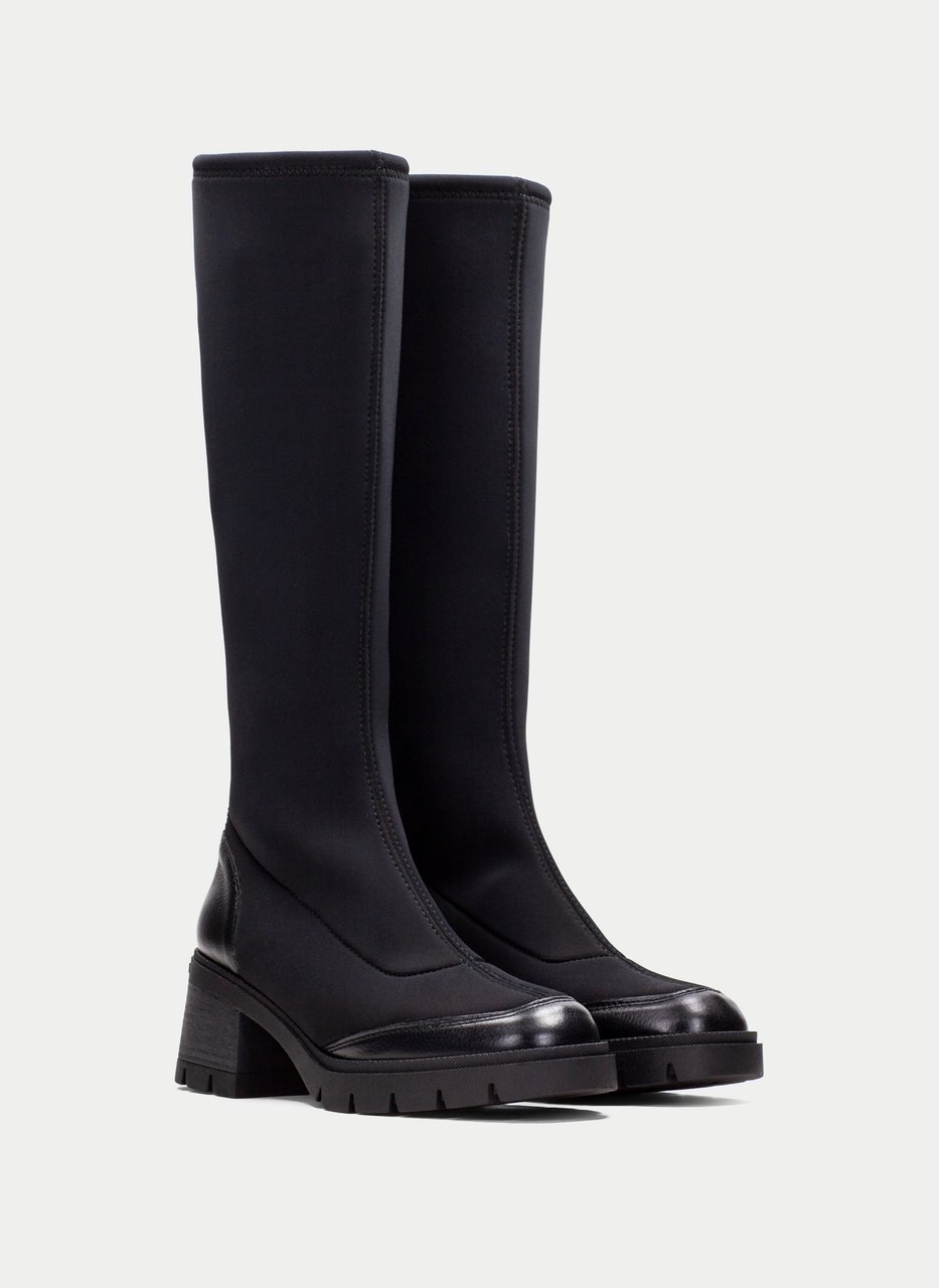 boot everest black
