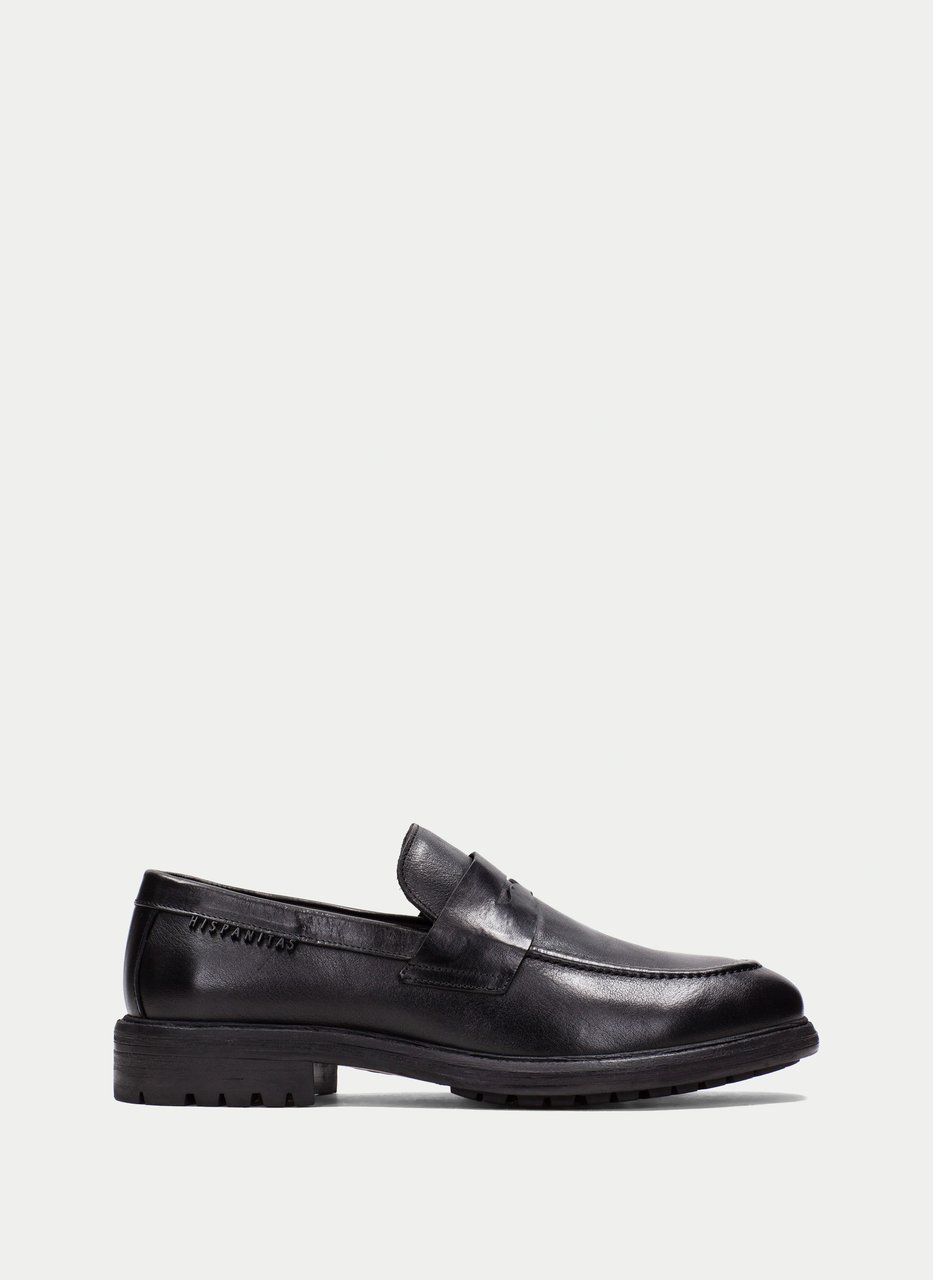 moccasin  black