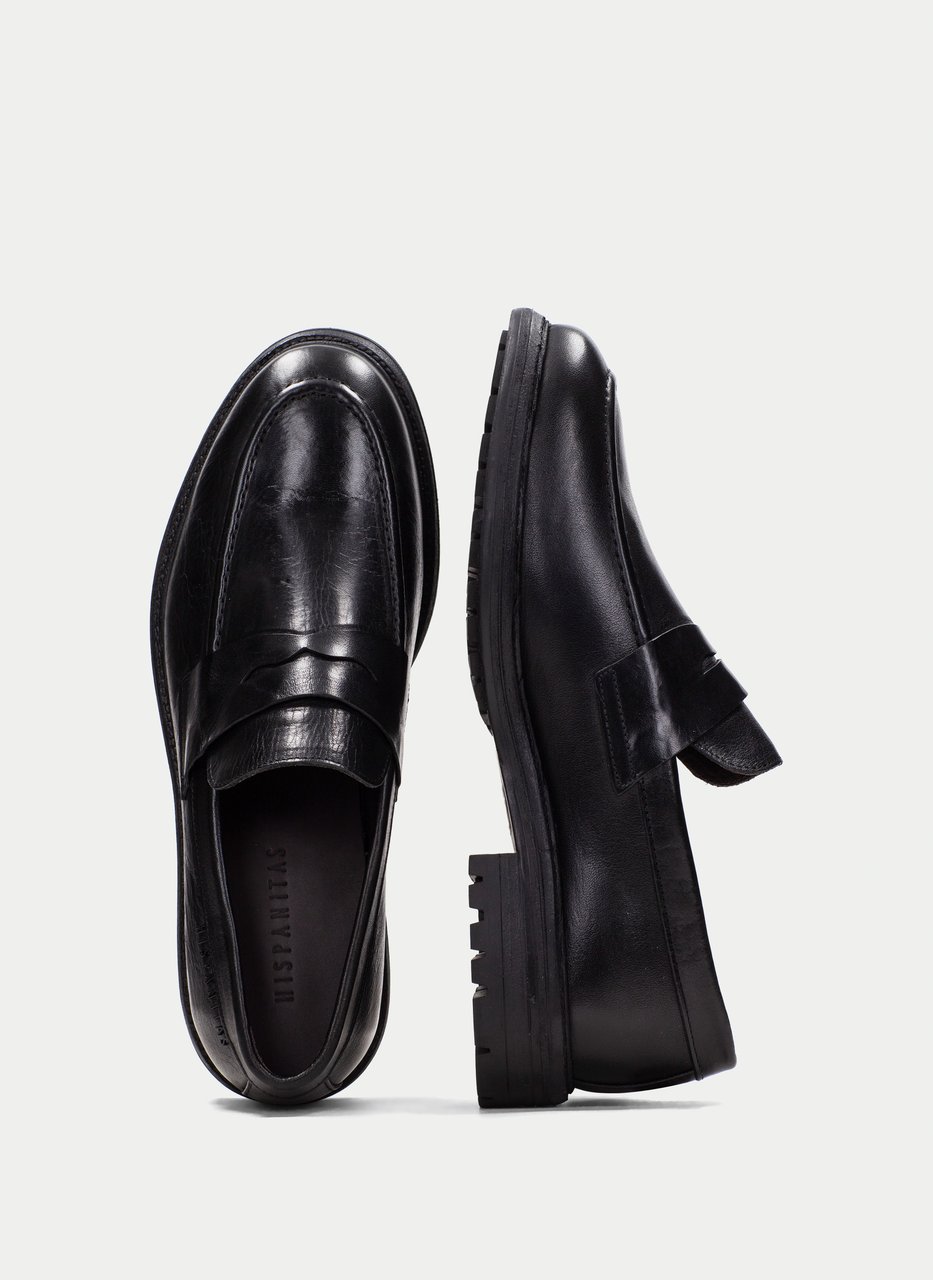 moccasin  black