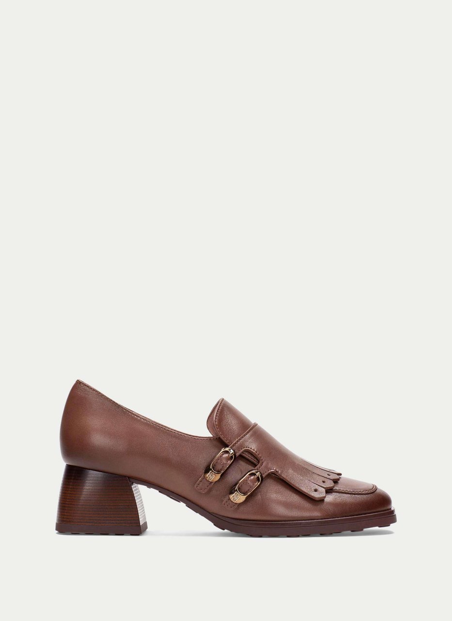 zapatos con hebilla marsella avellana