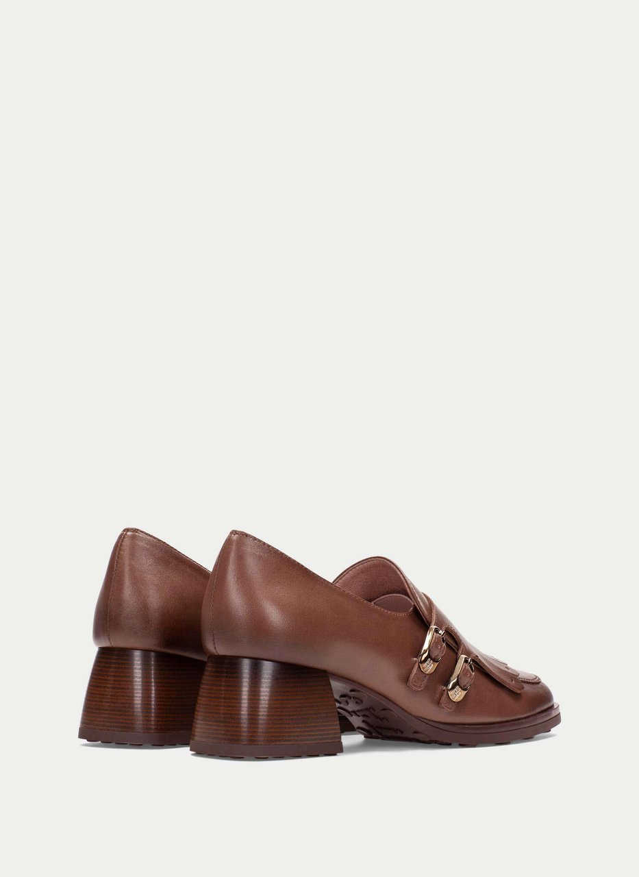 zapatos con hebilla marsella avellana
