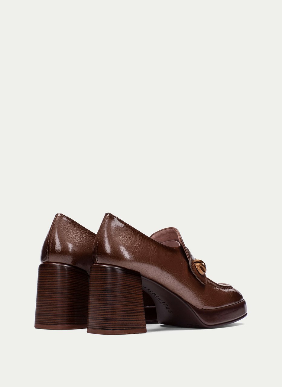mocasín tokio avellana