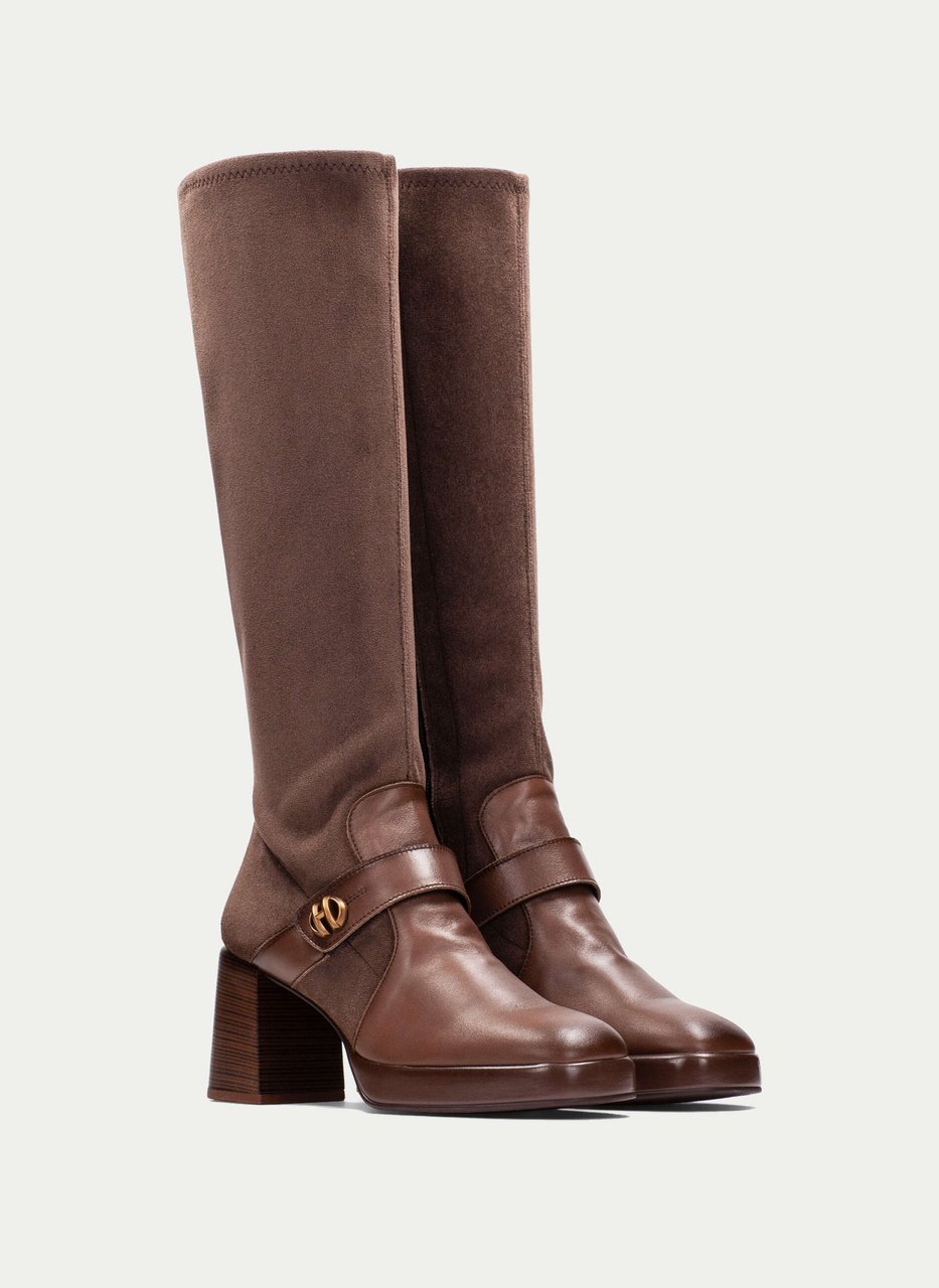 bota tokio avellana