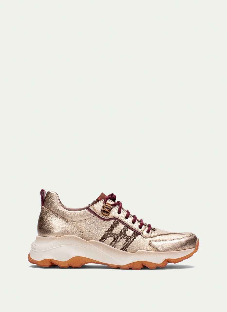 sneaker nepal or