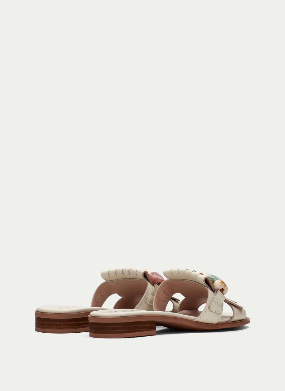 flat sandal yakarta latte
