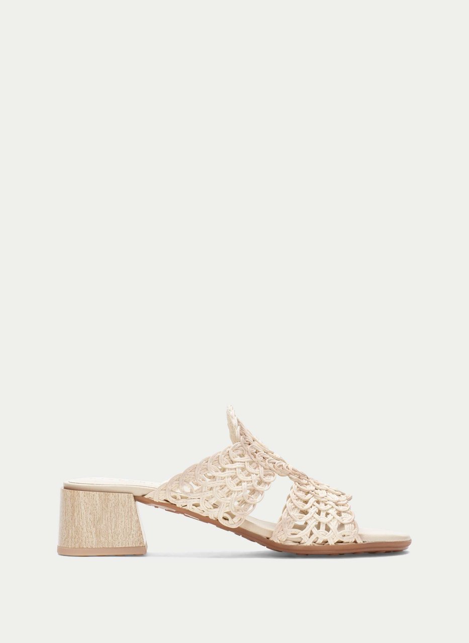sandal tulipan creme