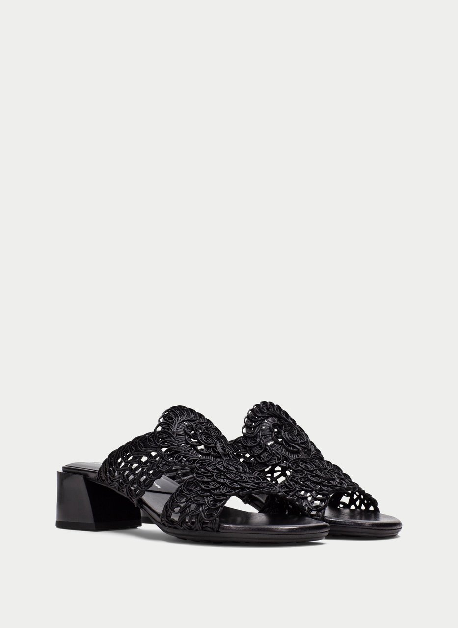 sandal tulipan preto