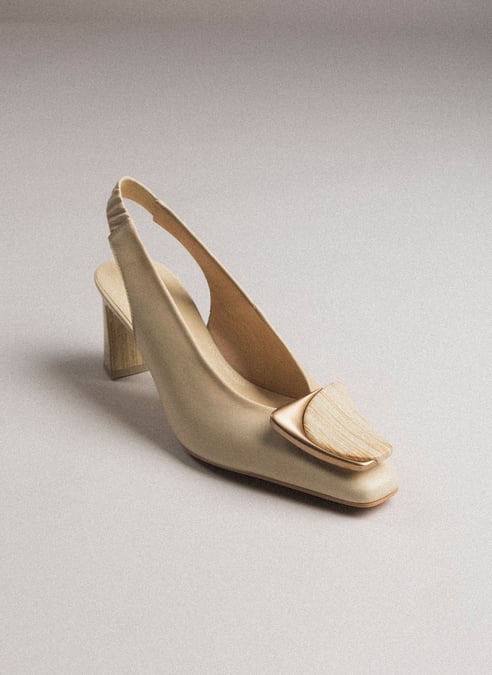 zapatos destalonado amapola crema - hispanitas
