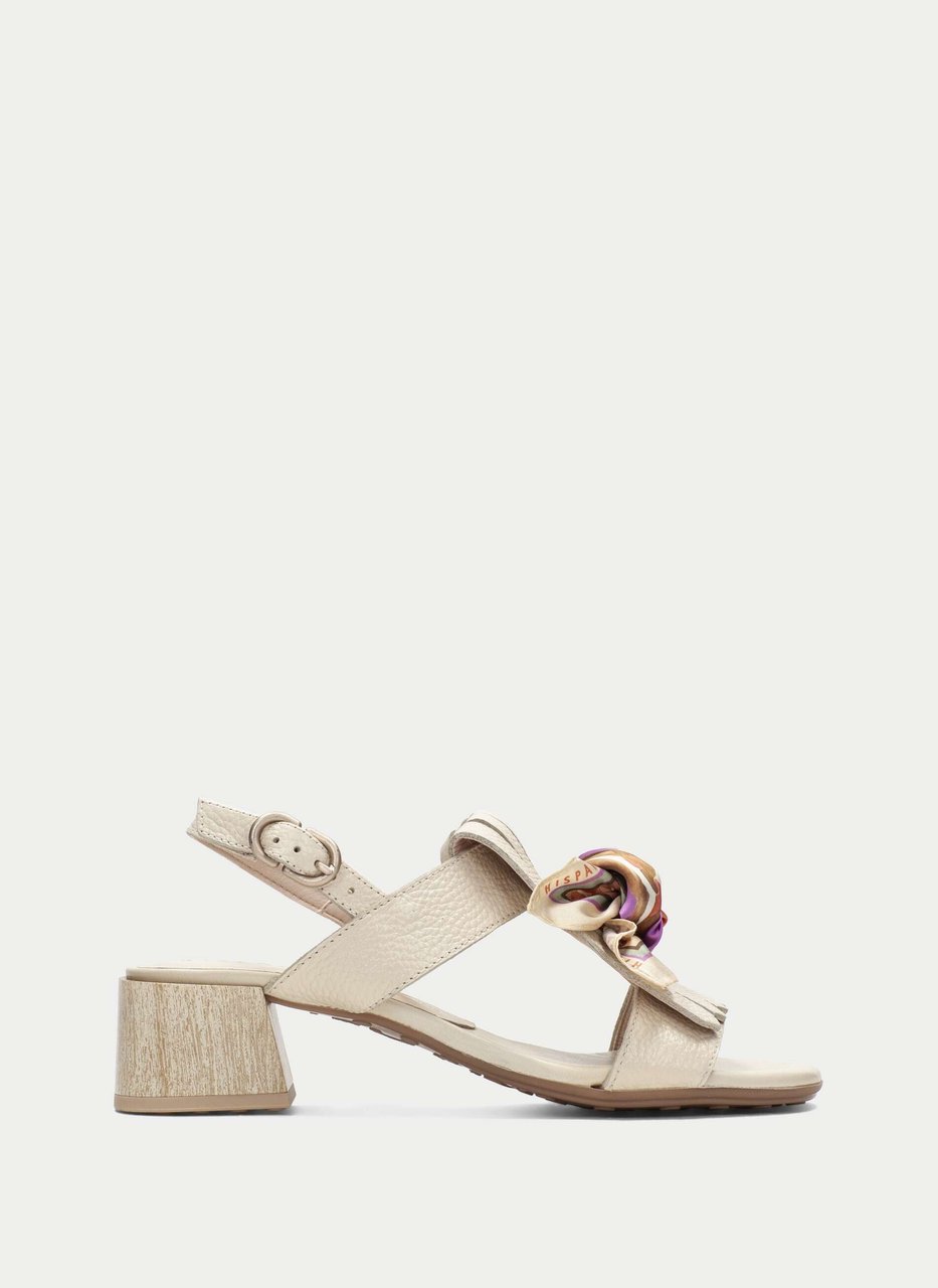 sandal tulipan creme