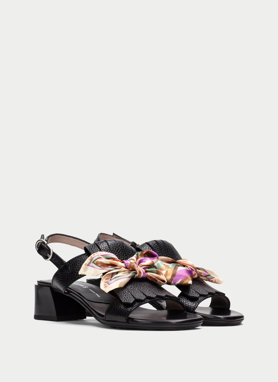 sandal tulipan preto