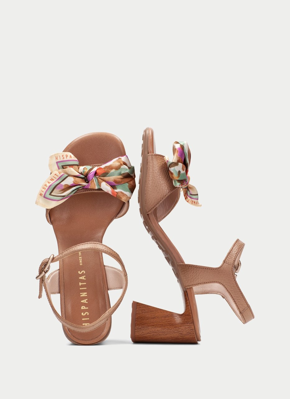heeled sandal orquidea almond