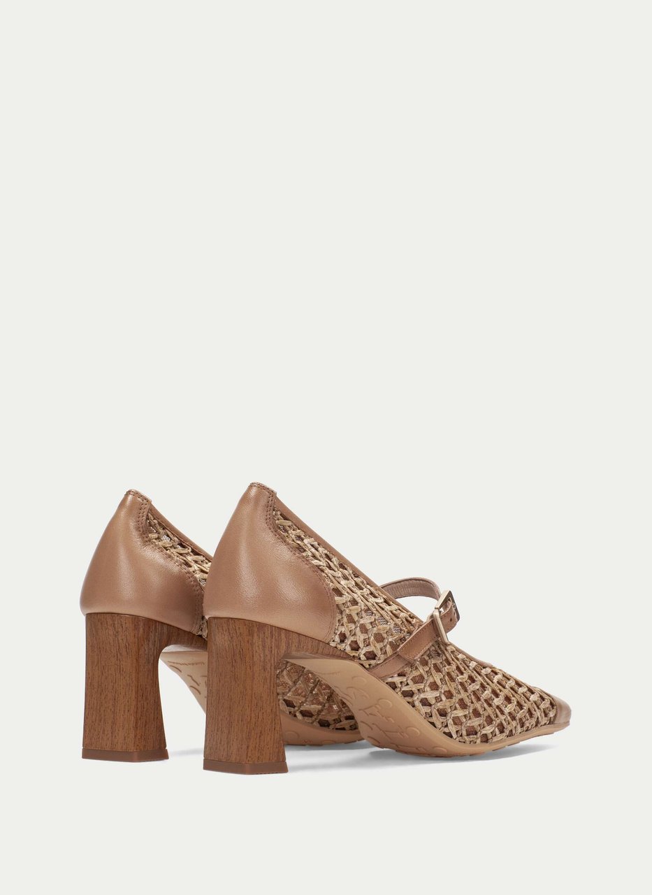 mary jane amapola desert