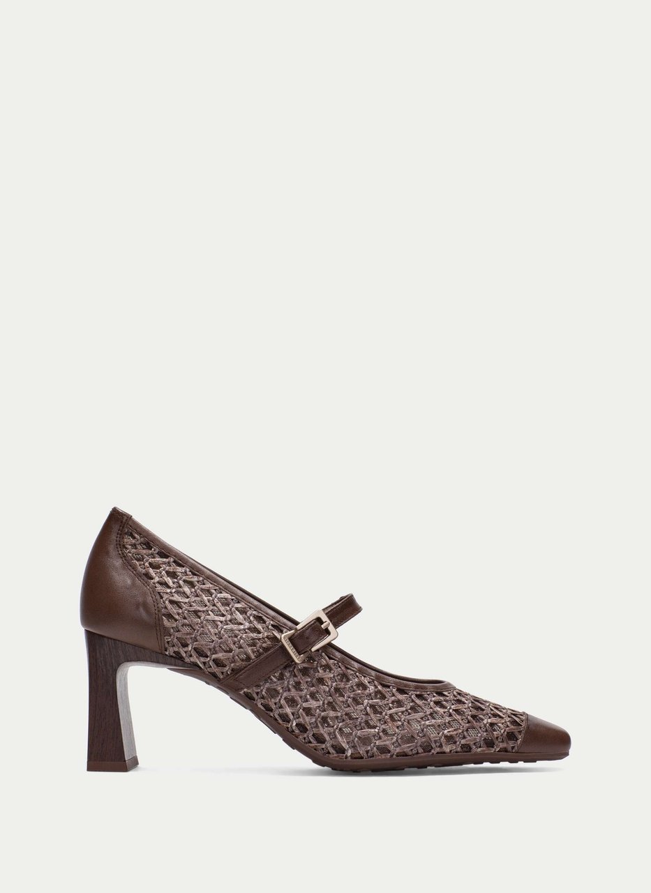 mary jane amapola hazelnut