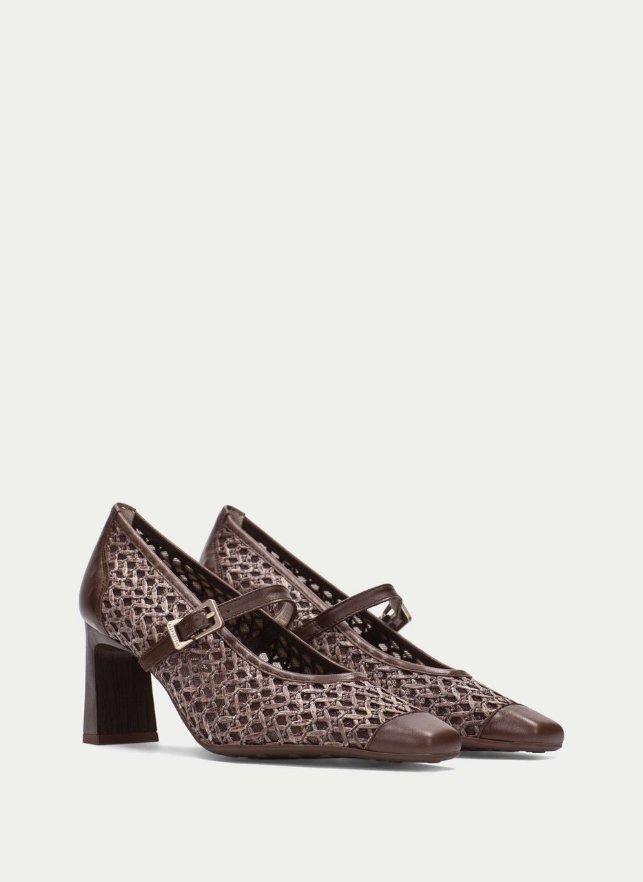mary jane amapola hazelnut