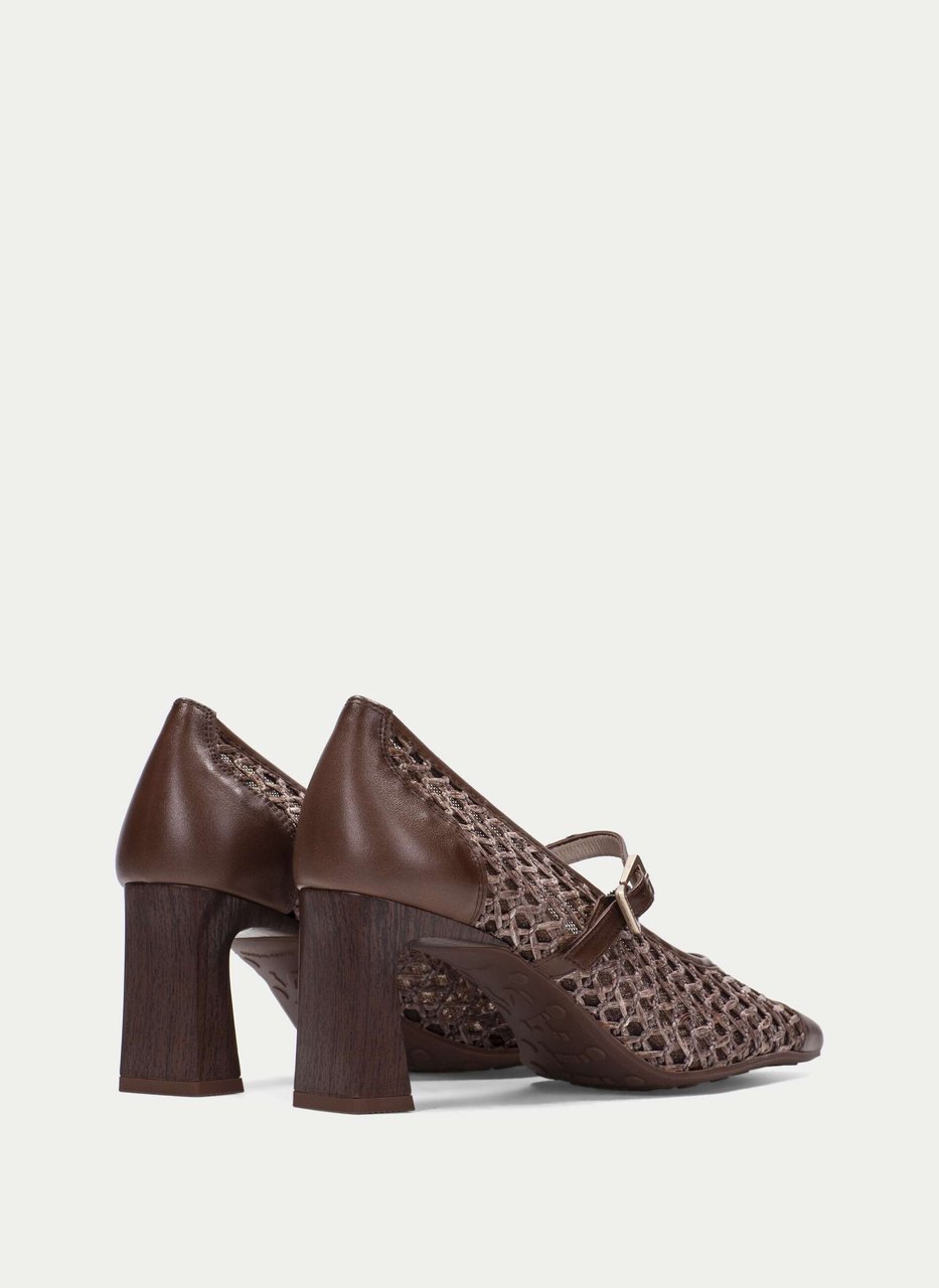 mary jane amapola hazelnut