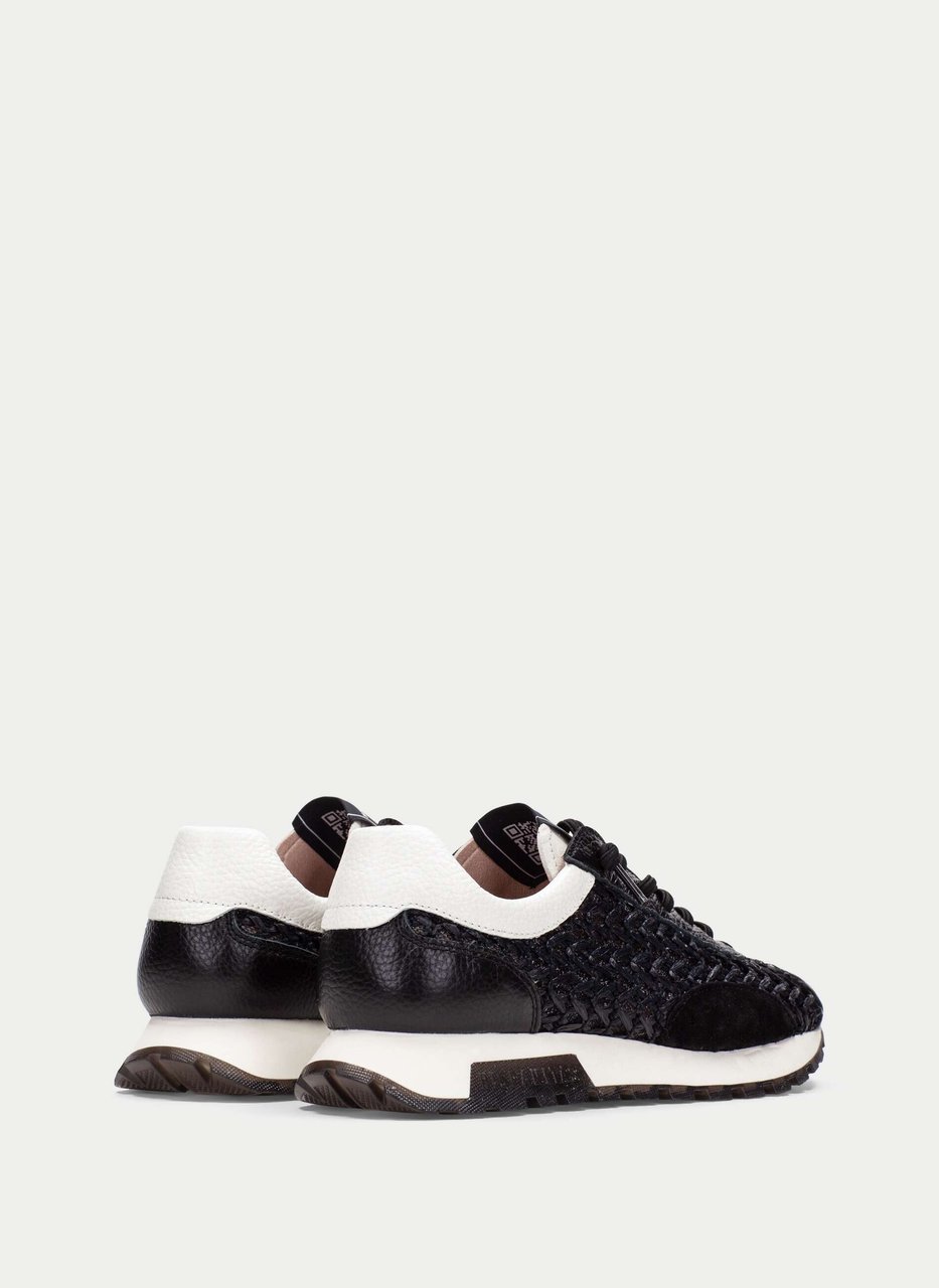 sneaker oregon black